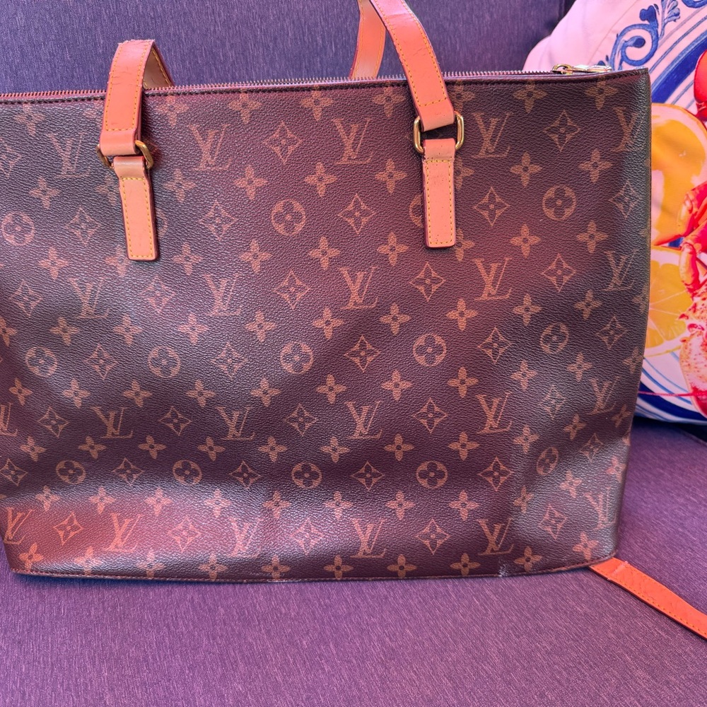 Beautiful Brown Monogram Handbag